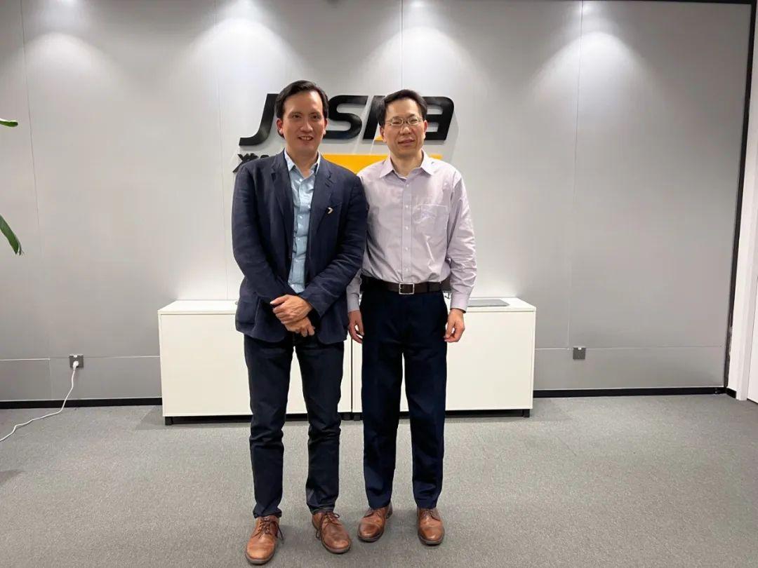 人工智能，探索公司報告的有效工具